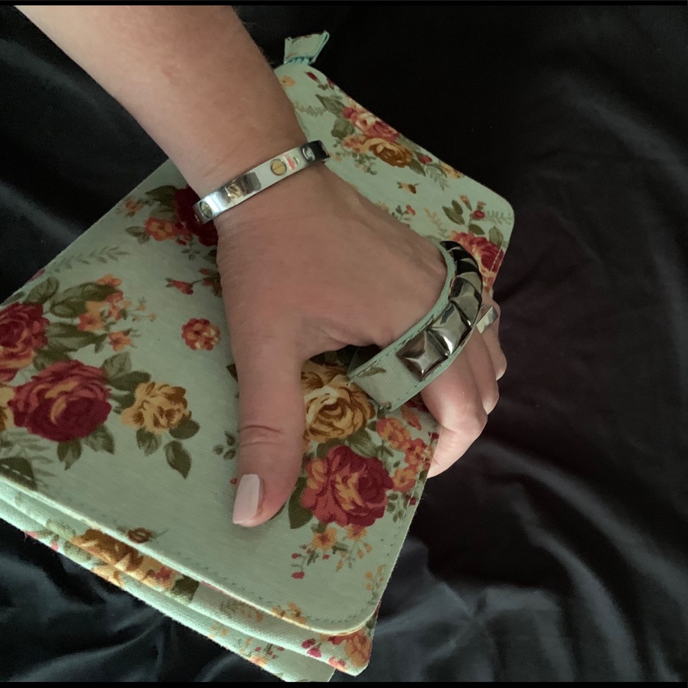 Floral print clutch